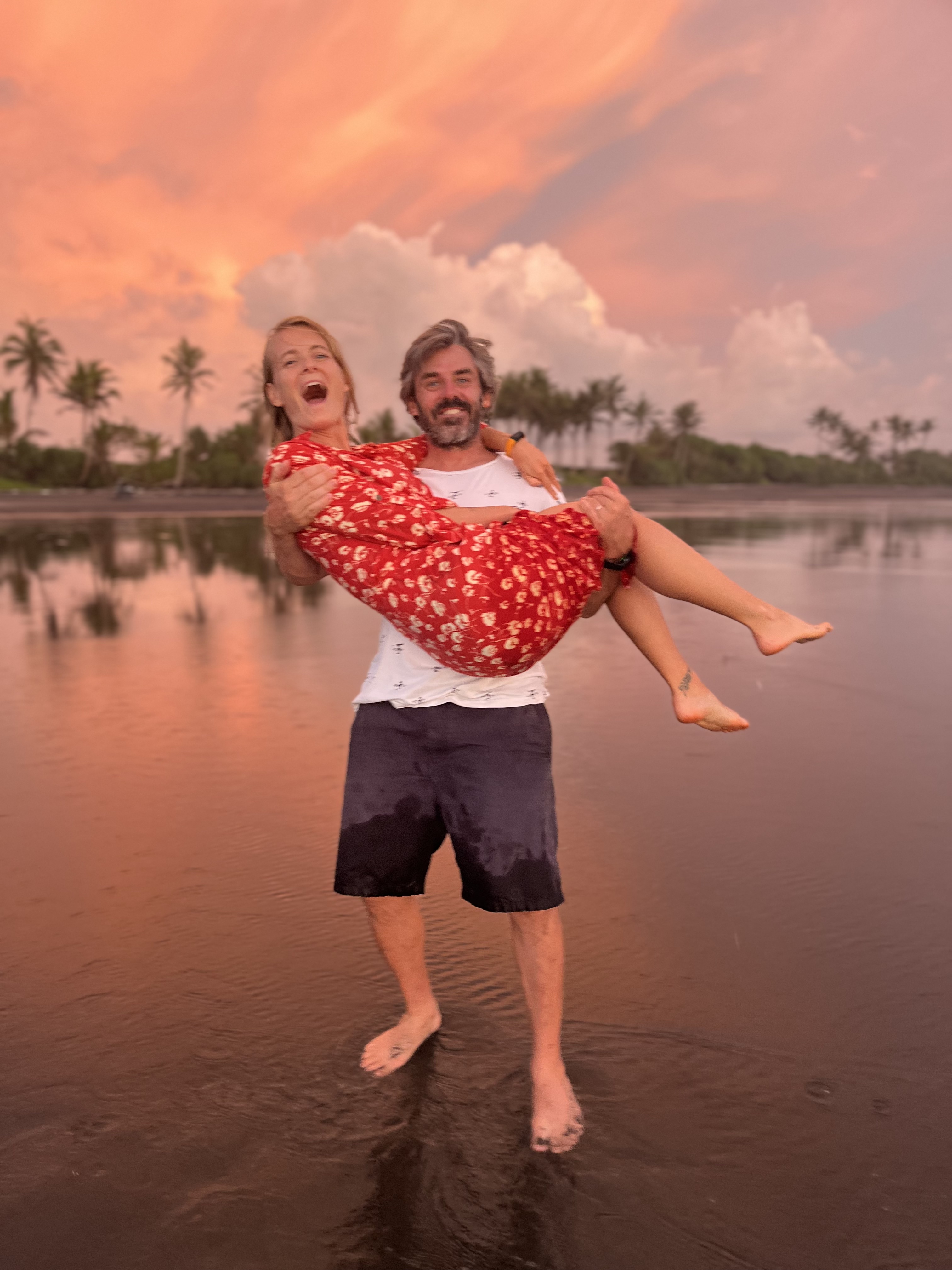 Masha and Georg at sunset on the beach